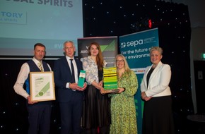 Suntory Global Spirits collecting their VIBES Award for Nature Rich Scotland 